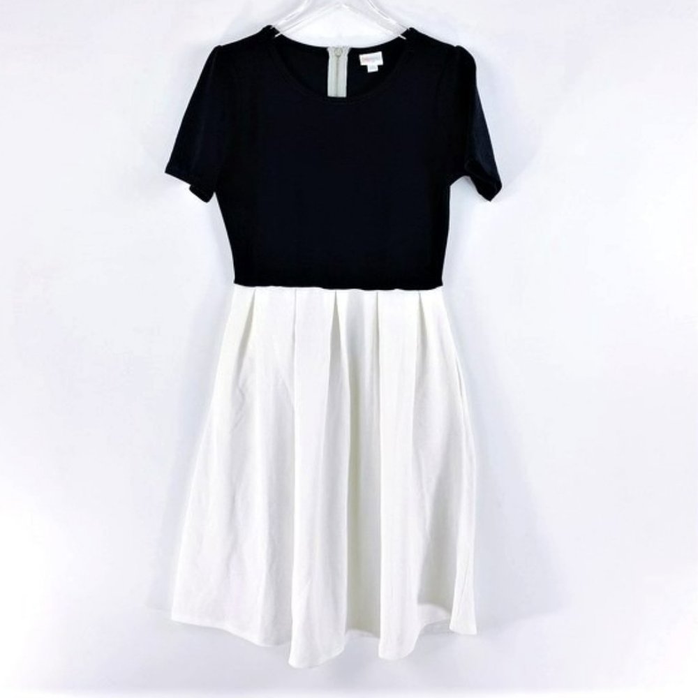 LULAROE Amelia Black & White Colorblock Pleated Dress , Sz XS